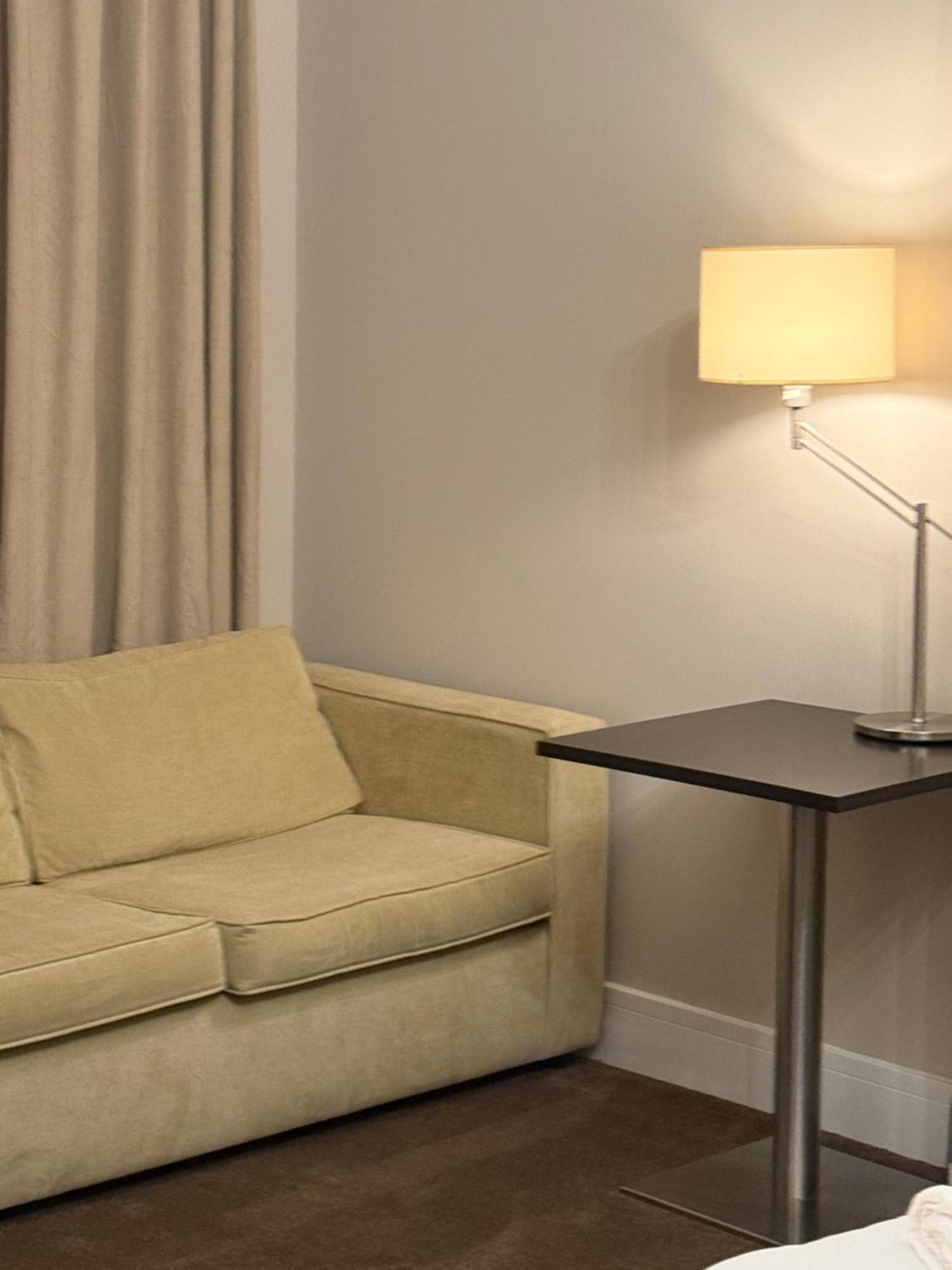 Green Ariana Hotel - Near Wembley And Central London Exteriör bild